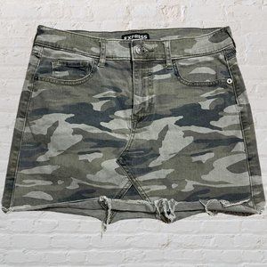 Green Camo Raw Hem Denim Mini Skirt